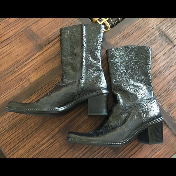 Gianni Bini Shoes - Ladies Cowboy Boots